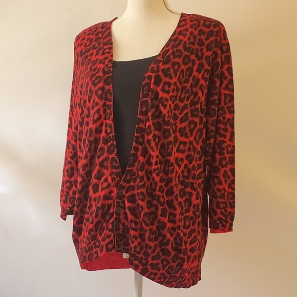 cd daniels Sweaters - CD Daniels red black leopard print sweater 2X